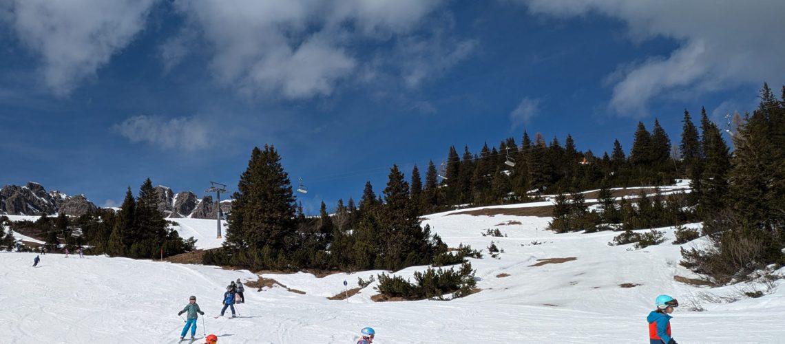 Skitage-Brand-2025-M-6